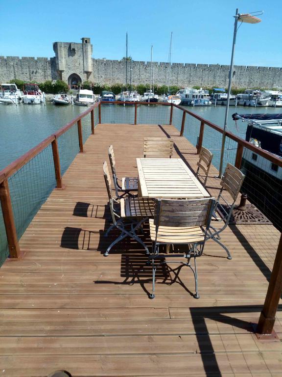 Peniche Poompui Hotel Aigues-Mortes Eksteriør billede